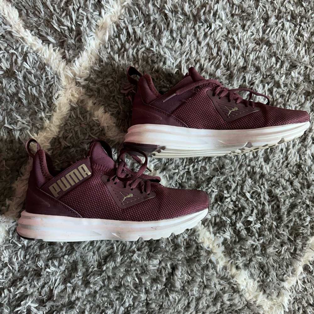 Puma tennis shoes
